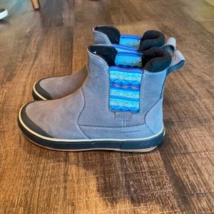 Keen ankle boots